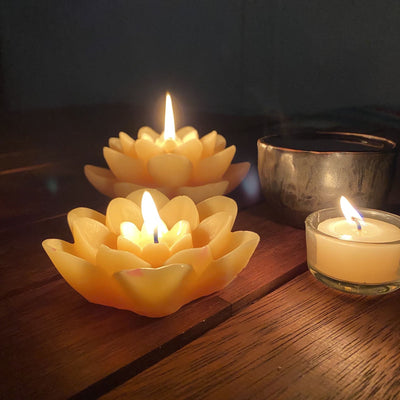 Happy Flame Floating Lotus Candle