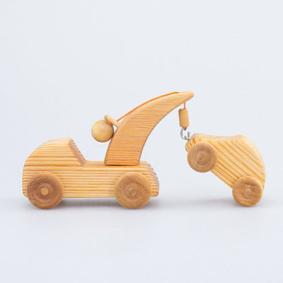 Debresk Small Wooden Tow Truck with Mini Car